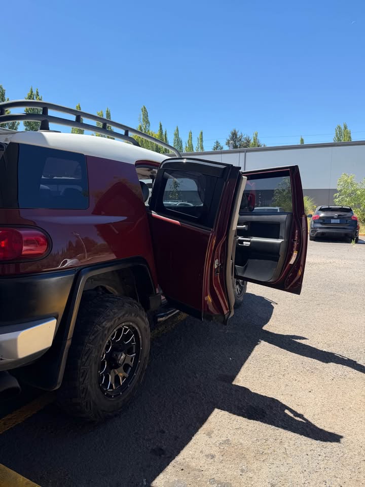 2008 Toyota FJ Cruiser in Beaverton, OR (photo 3) — photo 3