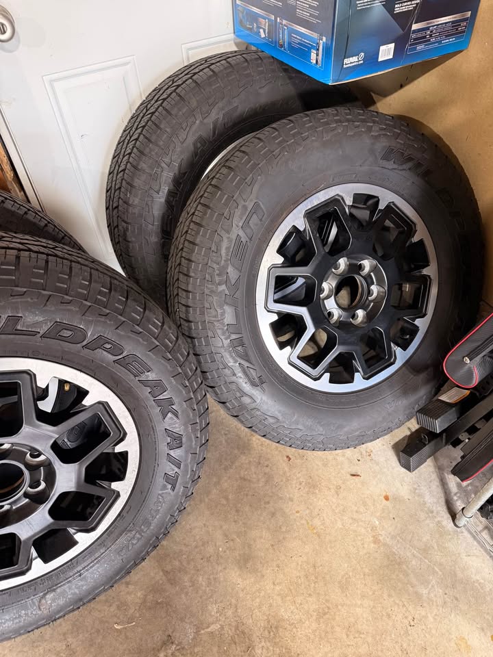 Falken Wildpeak A/T Trail 265/70R18 Tires and Wheels in Bremerton, WA (photo 2) — photo 2