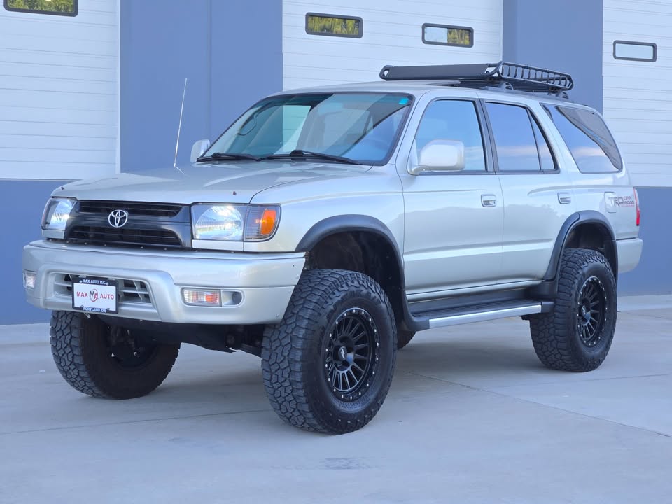 2000 Toyota 4RUNNER SR5 4WD AUTO in Vancouver, WA (photo 4)