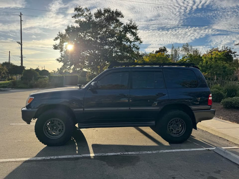 2004 Toyota Landcruiser — photo 2