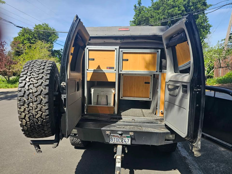 2006 Ford E350 Super Duty Passenger · XLT Van 3D in Napa, CA (photo 10) — photo 10