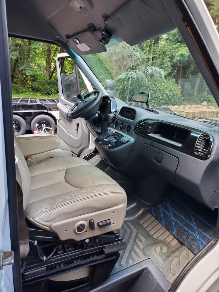 2003 Mercedes sprinter van build / rv in Federal Way, WA (photo 6) — photo 6