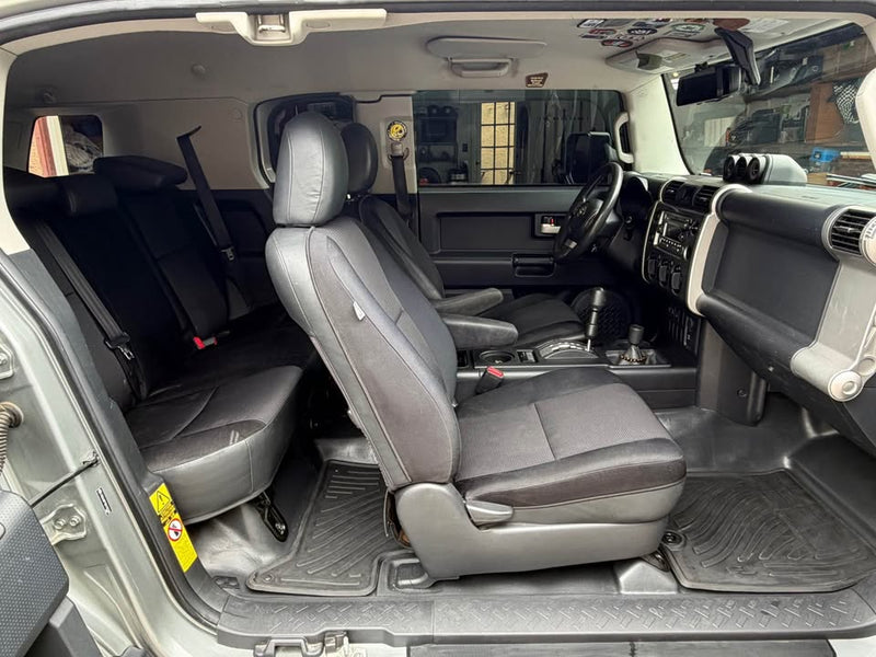 2011 Toyota FJ Cruiser · Sport Utility 2D in Huntington Beach, CA (photo 8) — photo 8