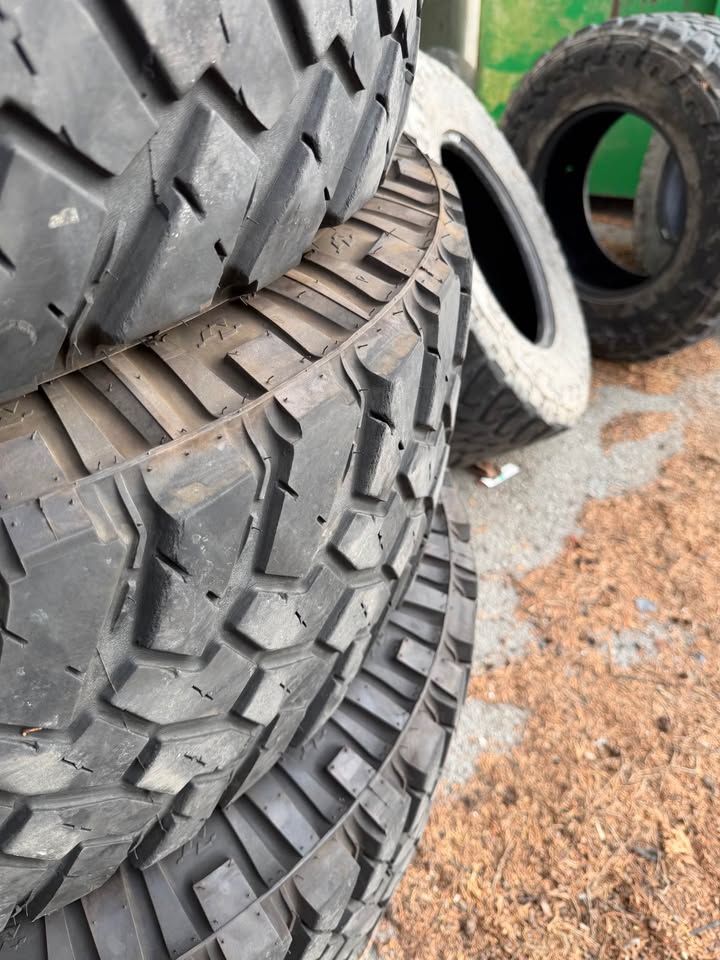 Nitto trail grapplers 37x12.5r18 in Colma, CA (photo 3) — photo 3