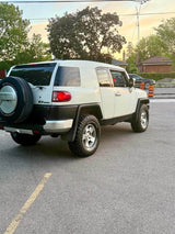 2010 Toyota FJ Cruiser in Markham, ON (photo 7)