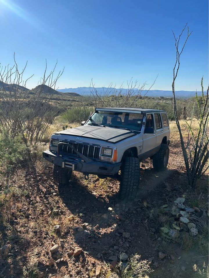 1989 Jeep Cherokee · Sport Utility 4D in Vail, AZ (photo 4) — photo 4