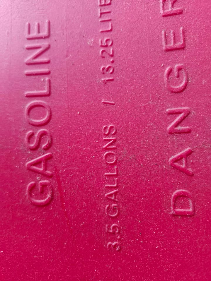 Roto pax gas cans in Stevenson, WA (photo 4) — photo 4