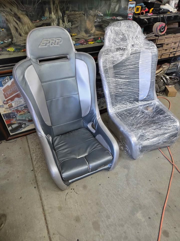 PRP seats (2) like new in Phelan, CA (photo 2) — photo 2