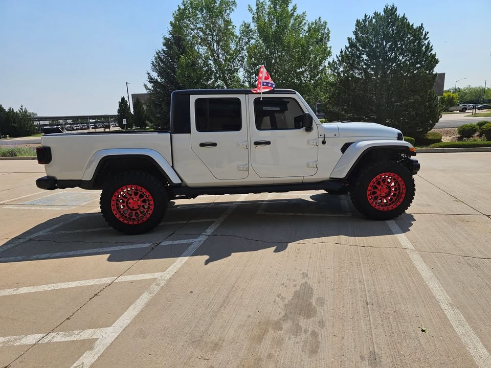 2023 Jeep Gladiator in Longmont, CO (photo 9) — photo 9