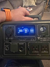 Bluetti power bank in Ottawa, ON (photo 1)