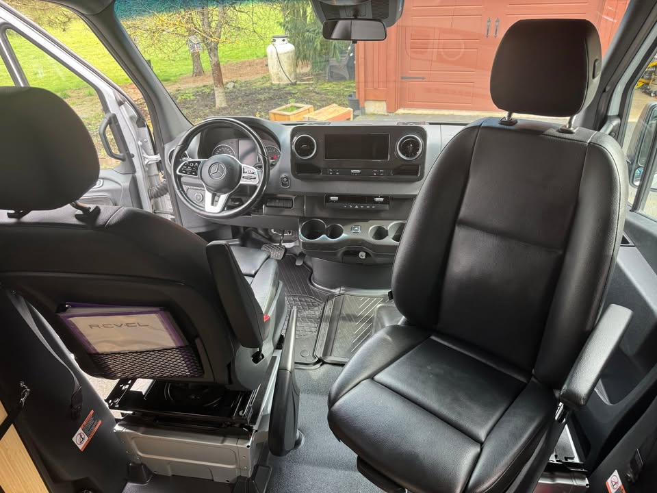 2020 Mercedes/Winnebago Sprinter Revel 4x4 in Canby, OR (photo 6) — photo 6