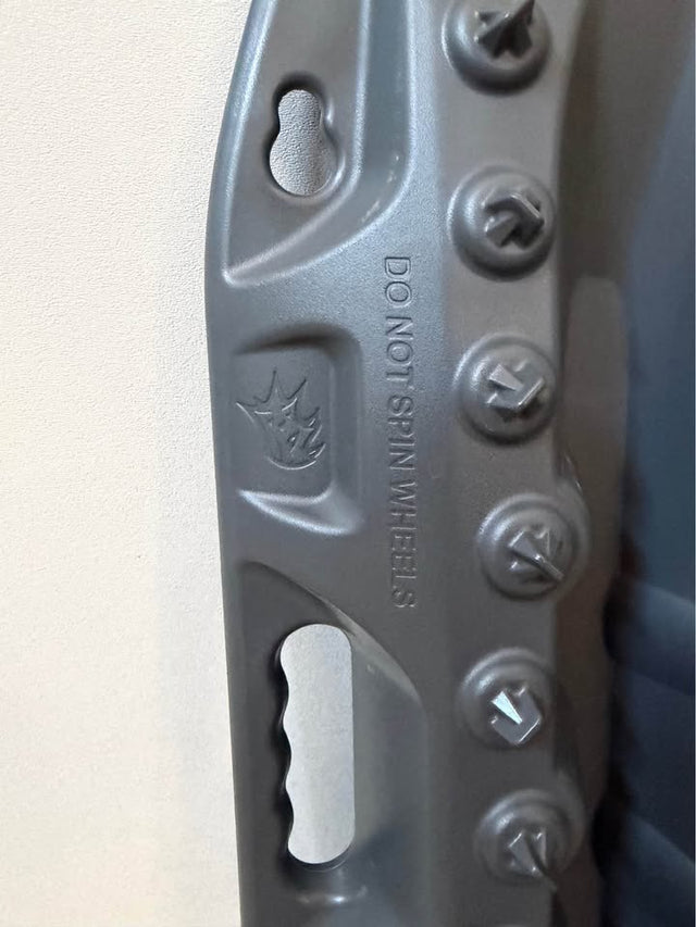 MAXTRAX MKII GUNMETAL GREY w/Lanyard ***NEVER USED*** — photo 2