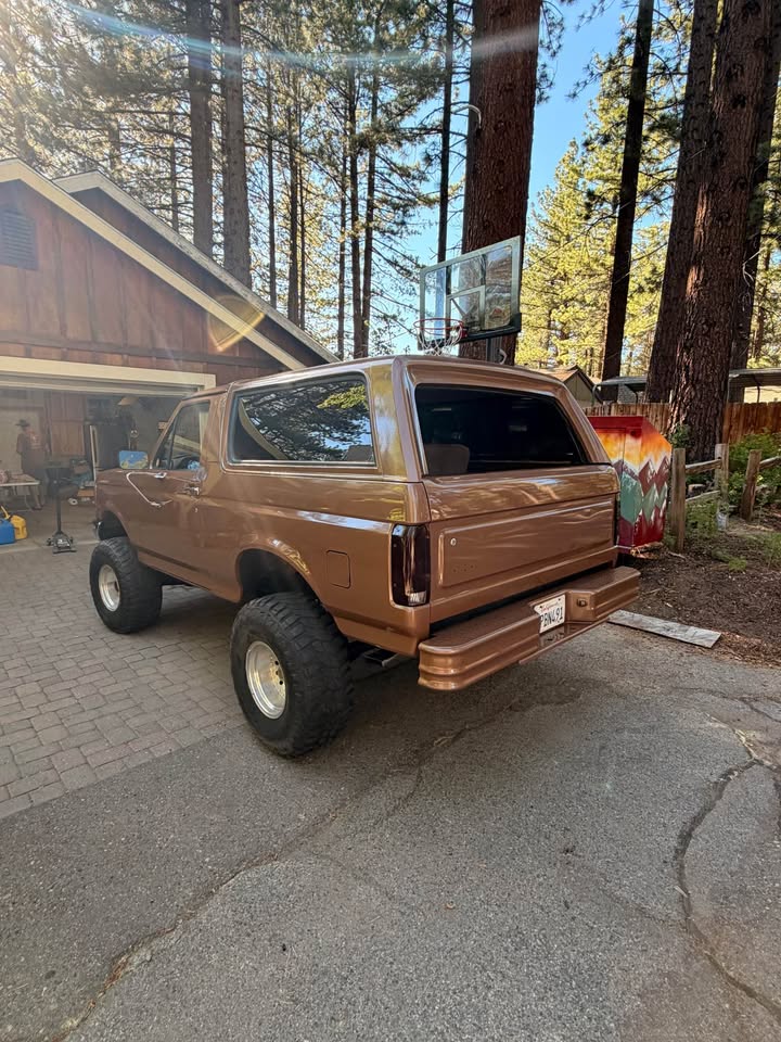 1989 Ford Bronco · Wildtrak Sport Utility 4D — photo 4