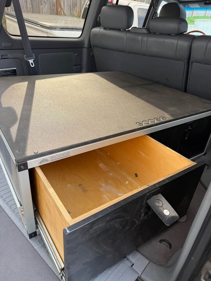 Goose gear drawer system Land Cruiser 200 in Snohomish, WA (photo 2) — photo 2