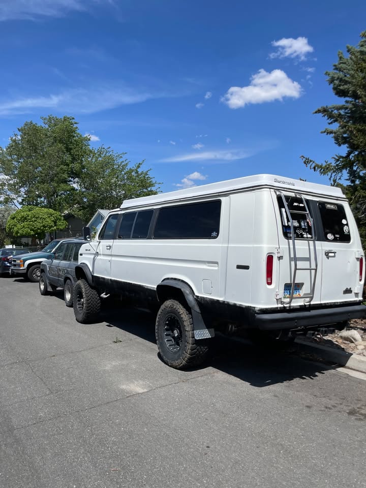 1984 Ford Econoline E350 Super Duty Passenger · Extended Van in Sparks, NV (photo 2) — photo 2
