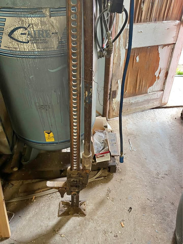 Hi-Lift jack in Farmington, NM (photo 1)