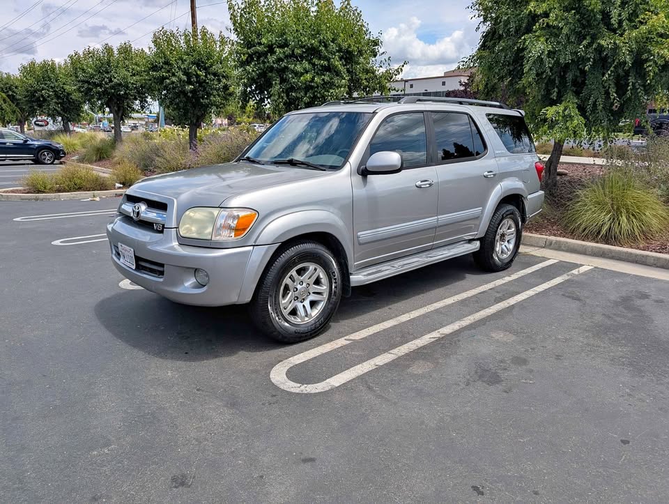 2006 Toyota Sequoia · Limited Sport Utility 4D in Roseville, CA (photo 1) — photo 1