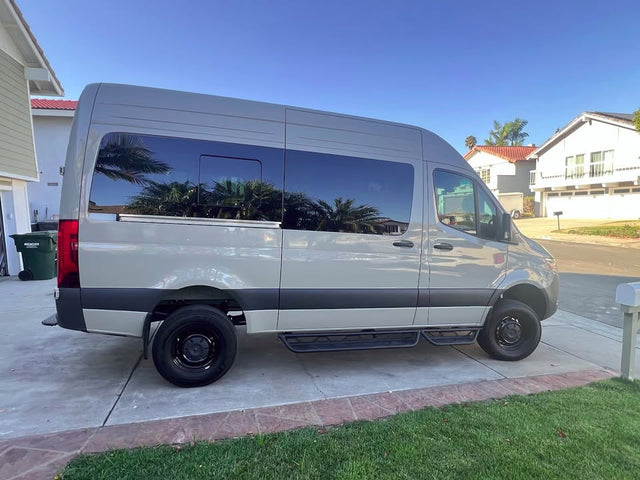 2025 Mercedes Benz sprinter crew awd 144" campervan — photo 2