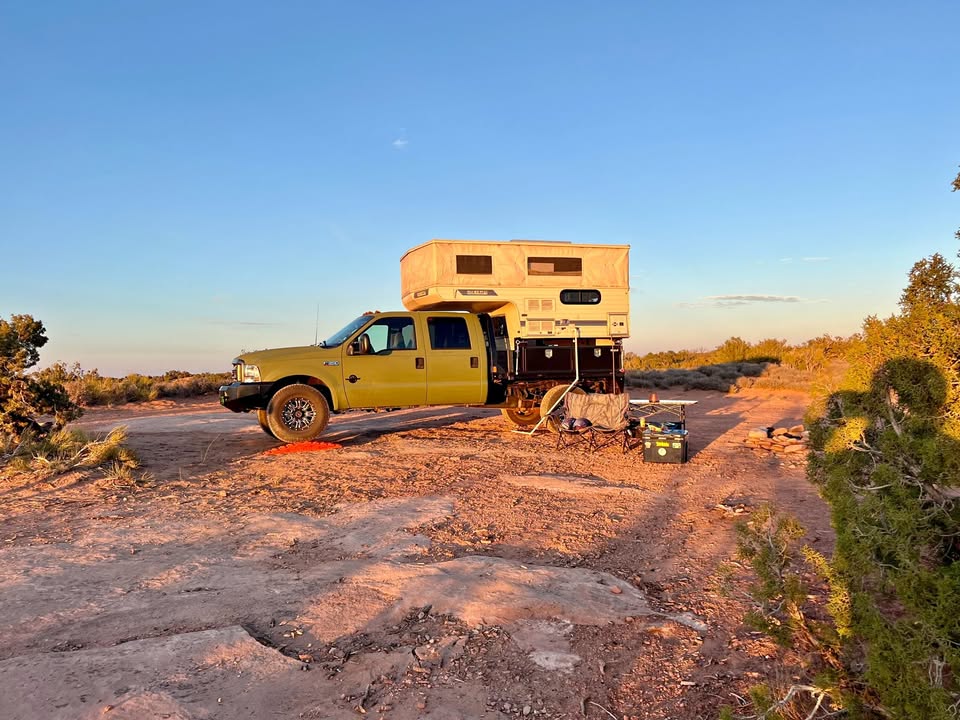 1999 Ford f350 7.3 truck camper overland rig lite craft pop-up solar lithium in Denver, CO (photo 1) — photo 1