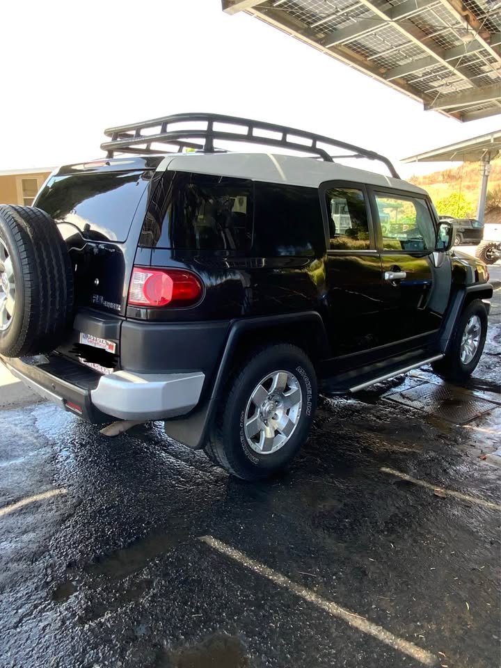 2007 Toyota FJ Cruiser · 2wD in Lakeside, CA (photo 3)