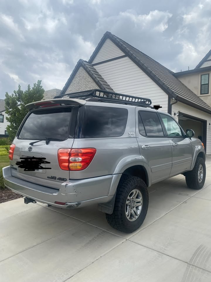 2002 Toyota sequoia 4x4 in Clovis, CA (photo 2) — photo 2