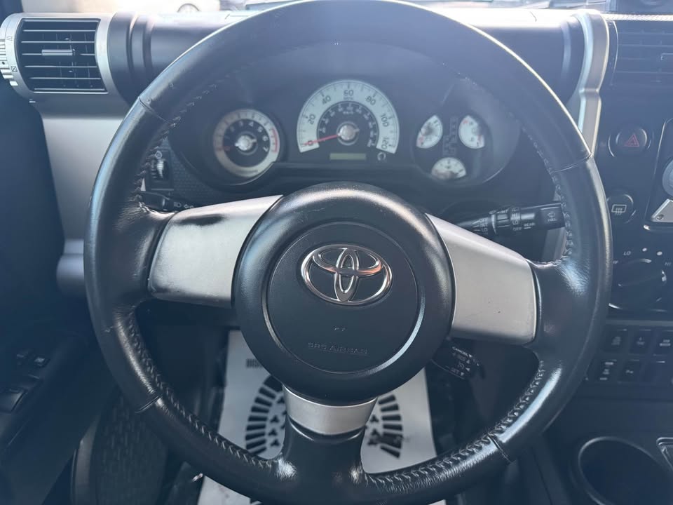 2010 Toyota FJ Cruiser · Sport Utility 2D in Denver, CO (photo 10) — photo 10