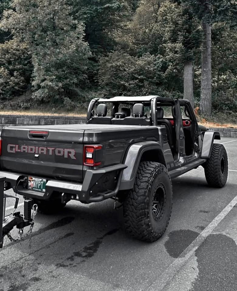 2020 Jeep Gladiator · Rubicon in Portland, OR (photo 1)