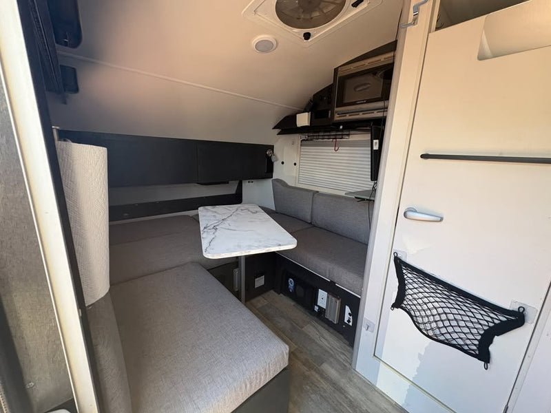 2023 nuCamp Tab 320 S — photo 7