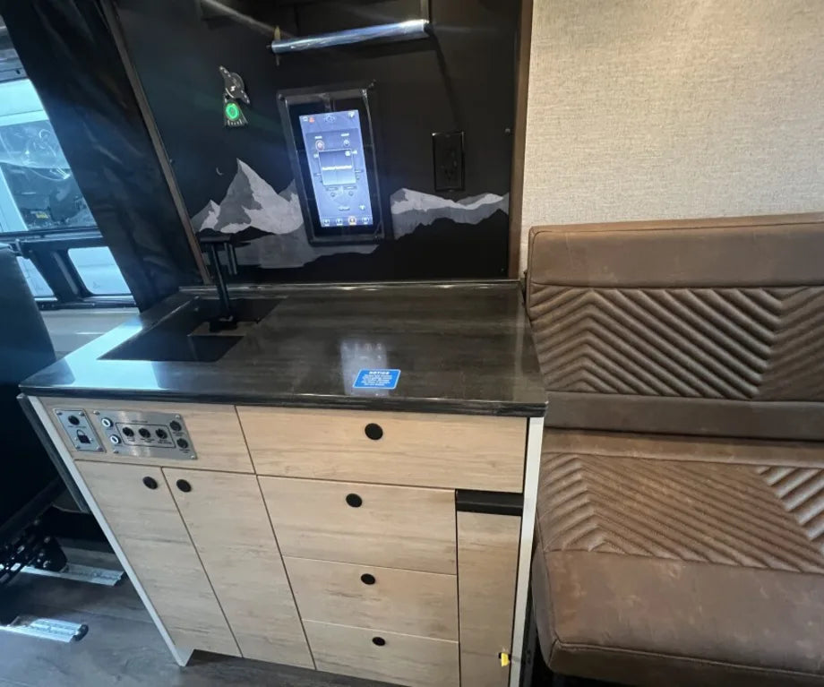 2026 Storyteller Overland crew mode crew-awd 0 miles in San Diego, CA (photo 7) — photo 7