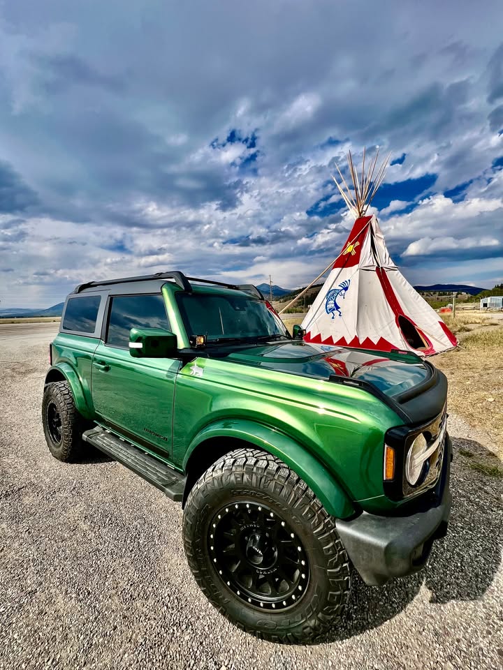 2022 Ford bronco outerbanks 2 door in Emeryville, CA (photo 11)