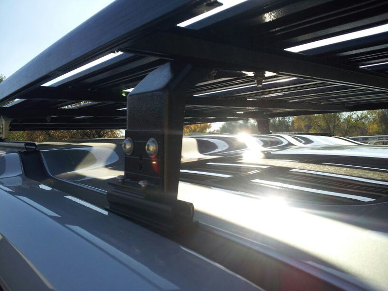 Land Rover LR3/LR4 K9 Roof Rack Kit — photo 6