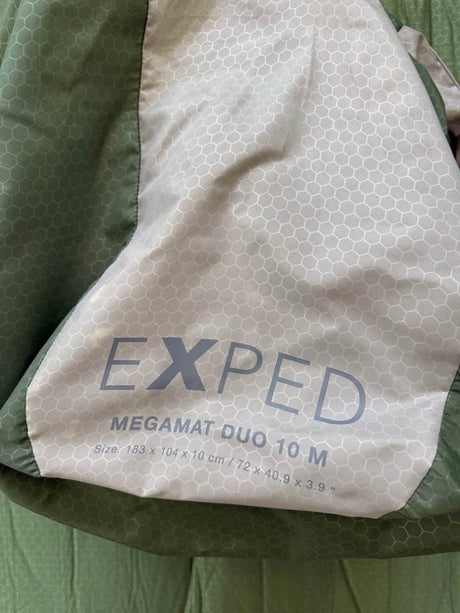Exped MegaMat Duo 10 M Self-Inflating Mattress Duo 72x40.9 Green/Gray in Los Angeles, CA (photo 2)