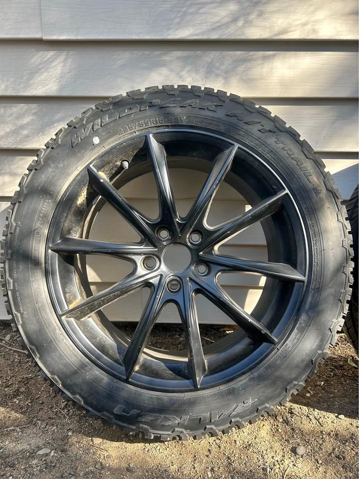 New WildPeak A/T Trail tire on new Platium Flux wheel in Reno, NV (photo 1) — photo 1