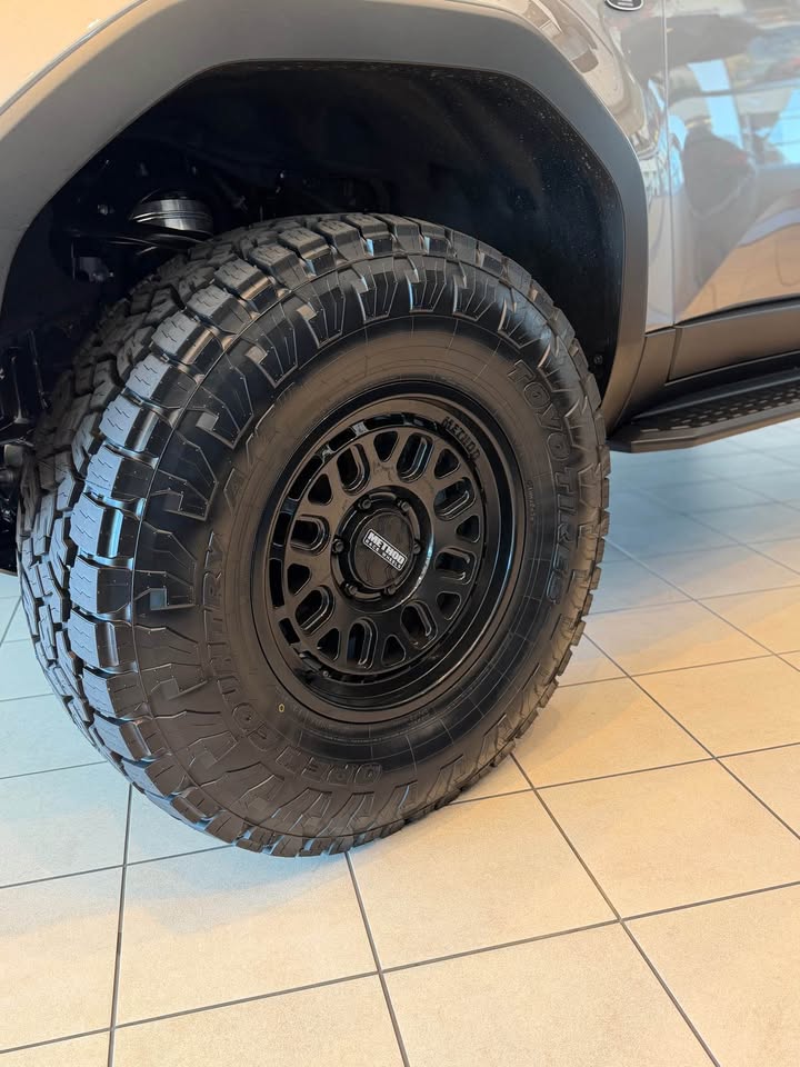 2026 Toyota Landcruiser — photo 3