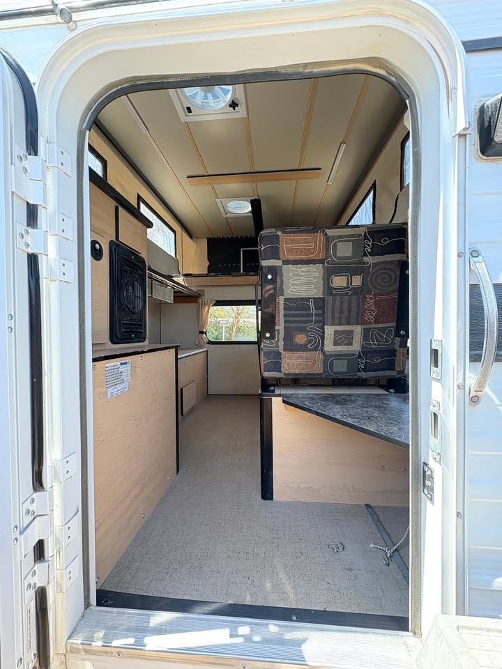 2017 Four Wheel Camper popup camper in Grand Junction, CO (photo 5) — photo 5