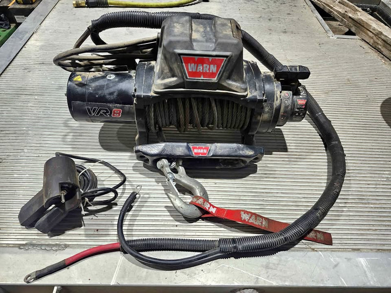 Warn VR8 Winch in Jasper, MN (photo 1) — photo 1