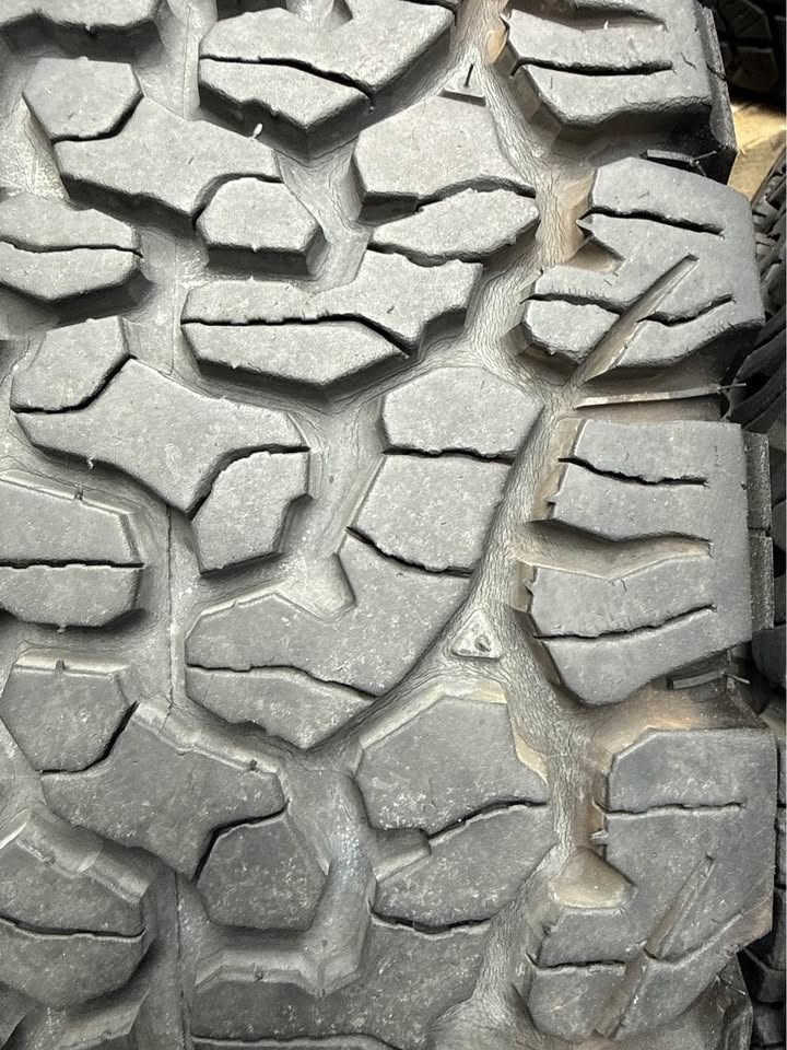 LT275/70R17 KO2 in San Francisco, CA (photo 2) — photo 2