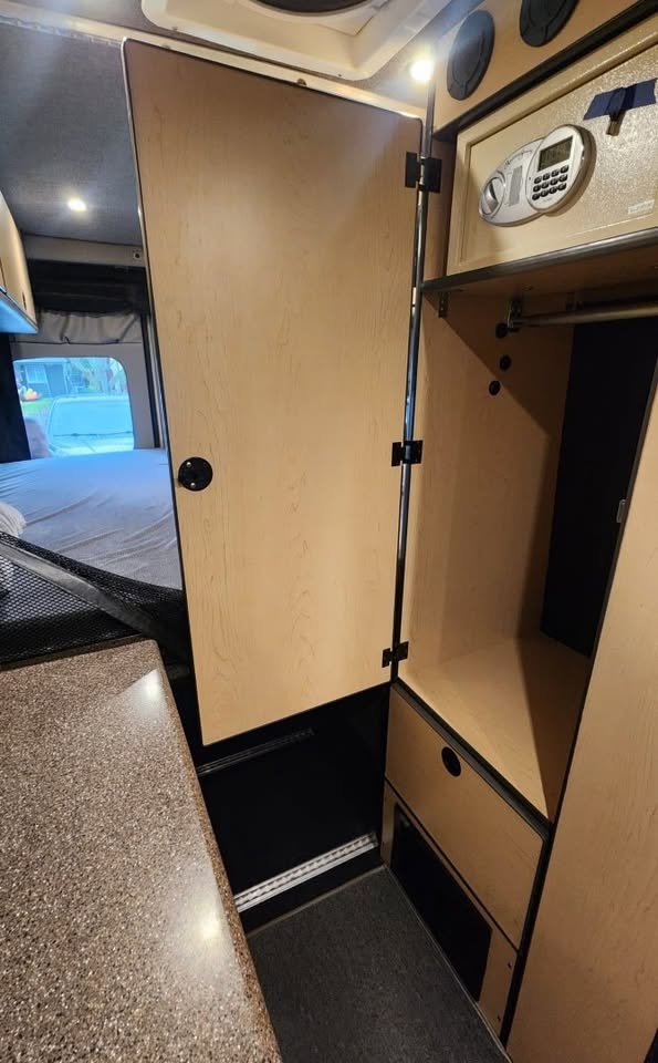 2019 Mercedes Benz Sprinter 3500XD 170 4×4 Dually V6 3.0L Diesel sportsmobile in Post Falls, ID (photo 10) — photo 10