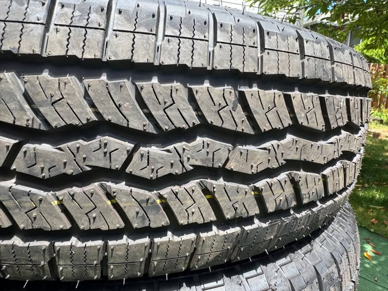 Falken WildPeak A/T3W A Tires 265/70r18 265/70/18 or 265-70-18 takeoffs in Portland, OR (photo 5) — photo 5