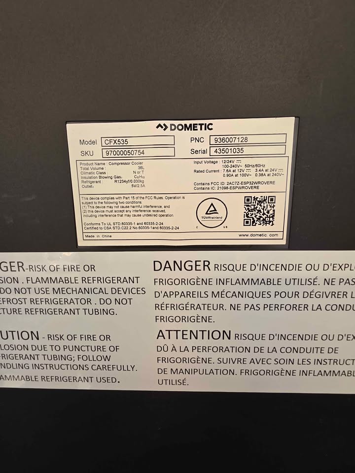 Dometic FX5 35 portable fridge/freezer outdoor use / RV/ Motorhome in Brush Prairie, WA (photo 8) — photo 8