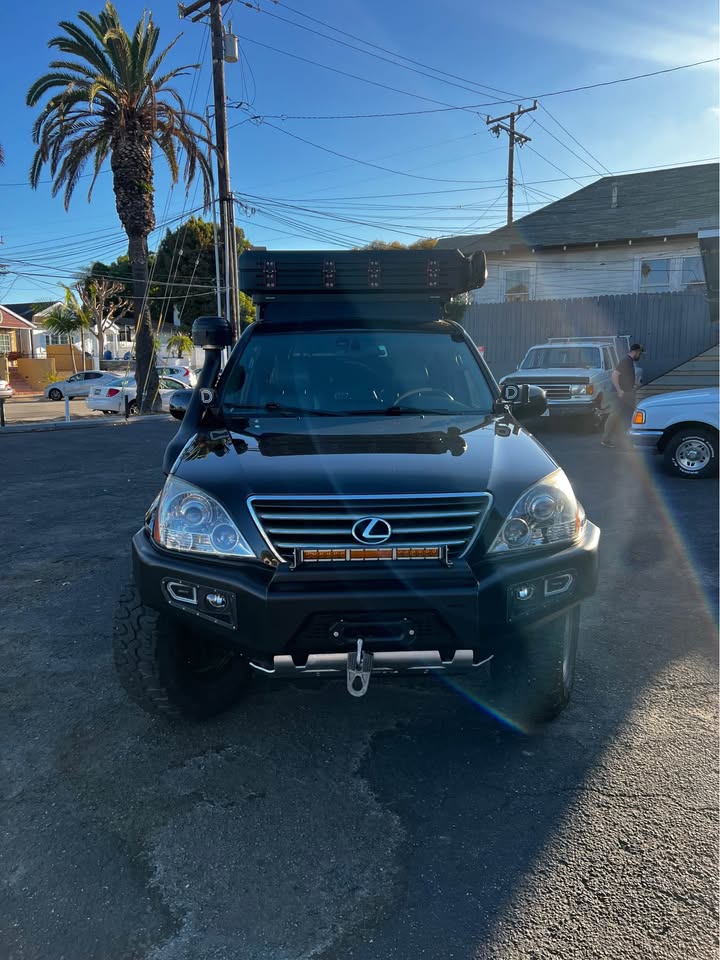 2004 Lexus GX GX 470 Sport Utility 4D in Redding, CA (photo 2) — photo 2