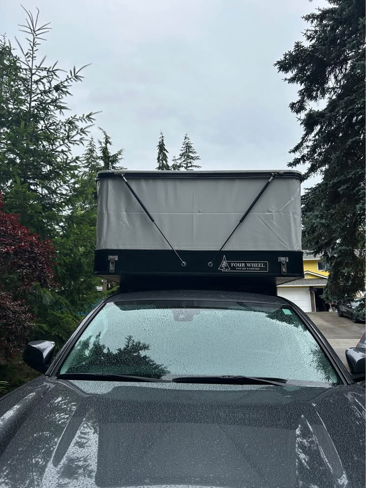 Four Wheel Camper Project M (model PMM 5.5) Pop-Up Truck Camper — photo 7