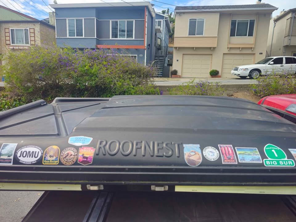 Roofnest Sparrow Rooftop Tent in Daly City, CA (photo 10)