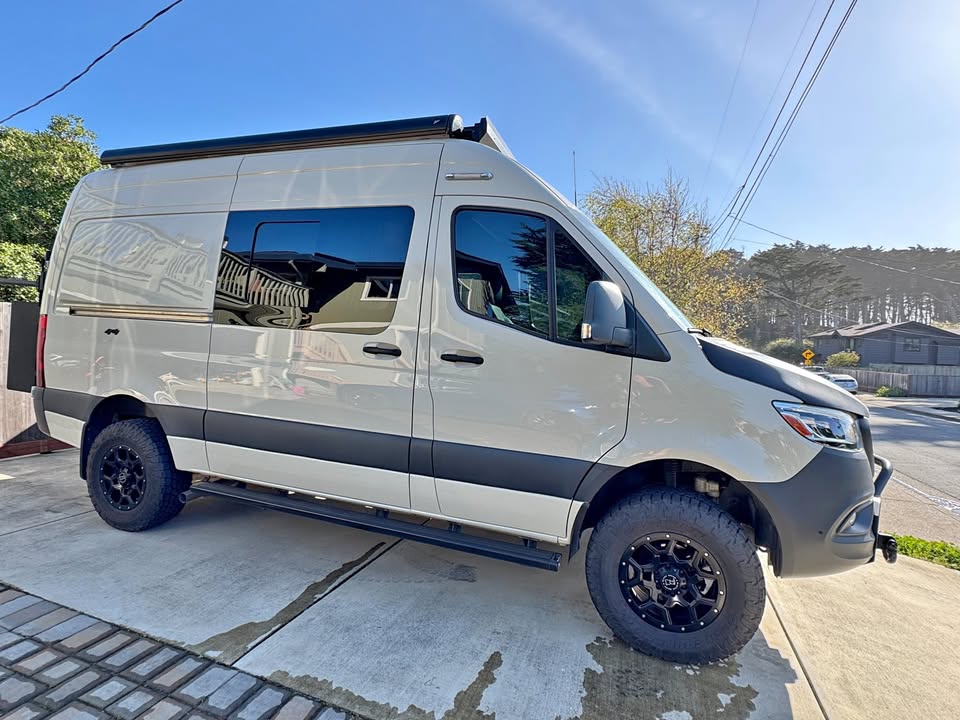 2022 Winnebago revel in Moss Beach, CA (photo 1) — photo 1