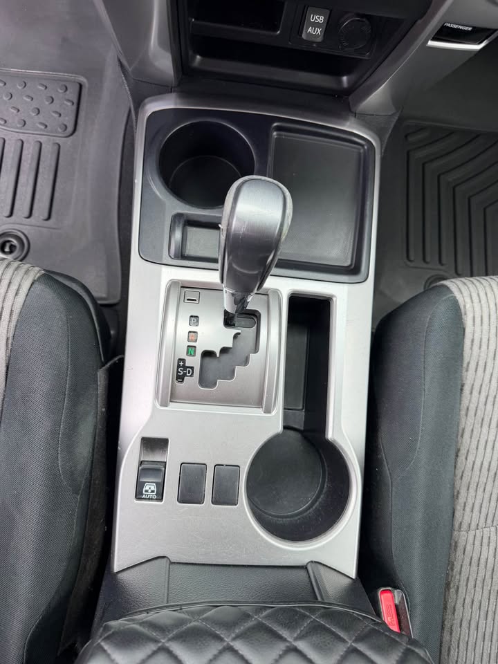 2016 Toyota 4Runner · SR5 Sport Utility 2D in San Diego, CA (photo 12) — photo 12