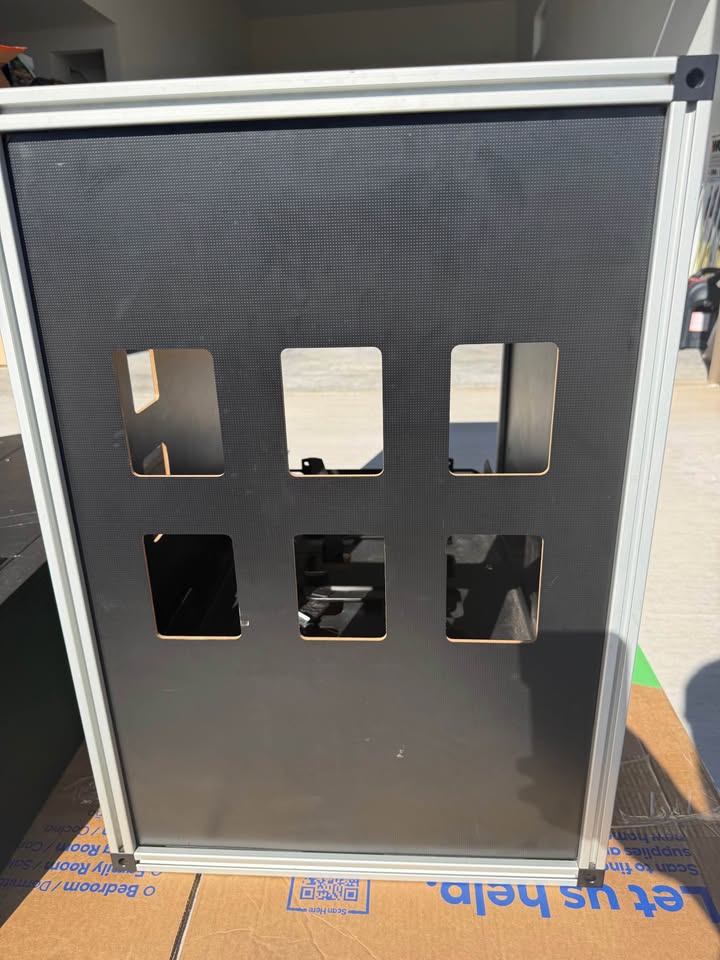 Goose Gear rear plate system for 2008-2022 Toyota Sequoia (2nd gen) like new AND Camp Kitchen 2.2 in Reno, NV (photo 7) — photo 7
