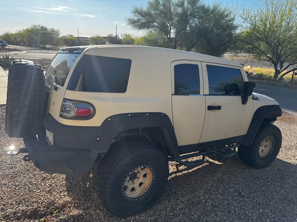 2012 Toyota FJ Cruiser · Sport Utility 2D in Vail, AZ (photo 4) — photo 4