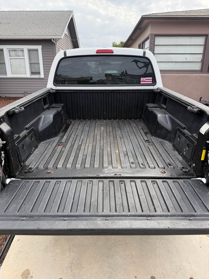 2010 Toyota Tacoma Double Cab · 4WD 4D in San Diego, CA (photo 9) — photo 9