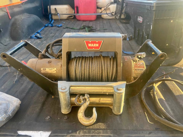 Warn XD 9000 winch in Minden, NV (photo 1)