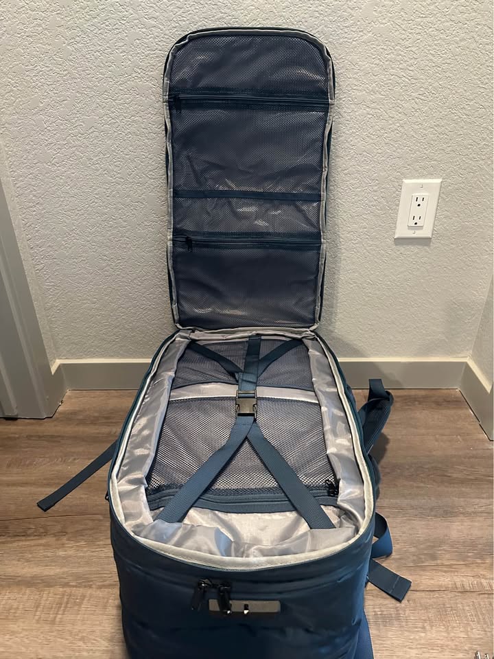 BLUETTI Handsfree 2 Camera Backpack & Power Station (60L) in Broomfield, CO (photo 8) — photo 8